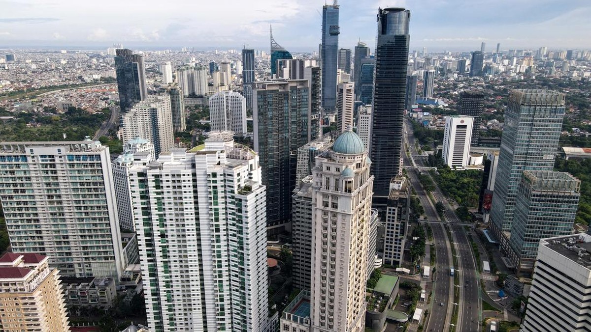 FOTO: Jakarta 'Bangun Kesiangan' usai Malam Tahun Baru