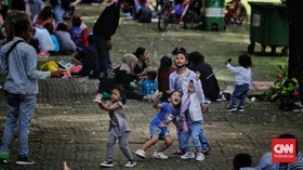 FOTO: Ramai Pengunjung Ragunan saat Libur Tahun Baru 2022