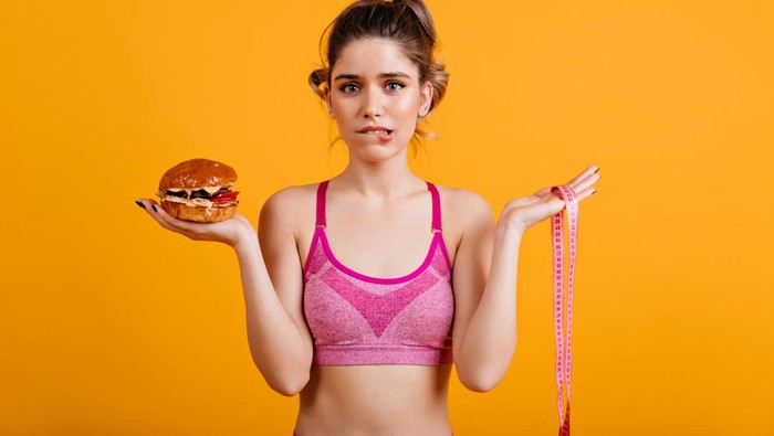 5 Tips Diet Ampuh Untukmu yang Paling Hobi Makan, Tenang... Aman dan Nggak Nyiksa Kok!