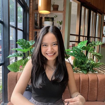 Berperan Mesra dengan Bryan Domani di Cek Ombak, Hanggini: Lucu Gitu