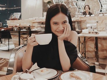 img-title Hanggini Nonton Konser LANY Bareng Mantan, Komentar Fadil Jaidi Jadi Sorotan