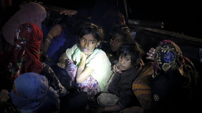 Israel disebut mendukung militer Myanmar dalam genosida terhadap muslim Rohingya dan Perang Saudara pada 1952. Dukungan terungkap dalam dokumen Kemenlu Israel.