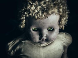 Fakta-fakta Boneka Arwah yang Katanya Bisa Bikin Kaya