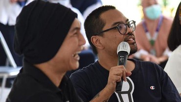 img-title Jalani Rehabilitasi Bareng Anji, Coki Pardede: Dia Sumber Makanan Kami