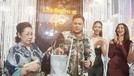 Ivan Gunawan baru saja merayakan ulang tahunnya yang ke-40 di kediamannya bersama para keluarga dan sahabat&period; Yuk intip&excl;