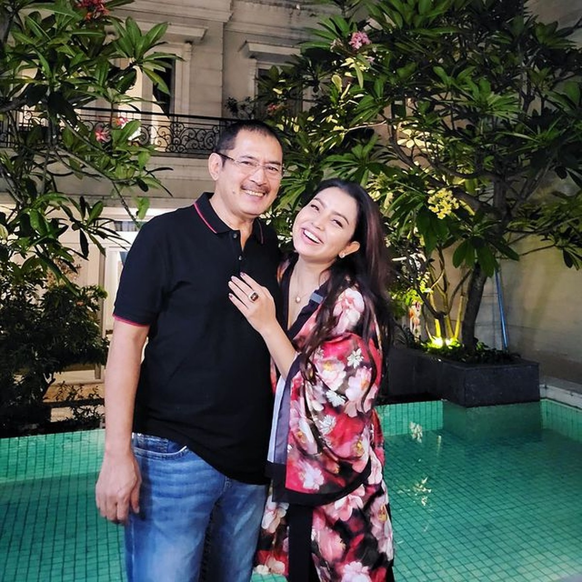 Keluarga Mayangsari dan Bambang Trihatmodjo menggelar pajamas party sambut tahun baru 2022&period; Yuk intip&excl;