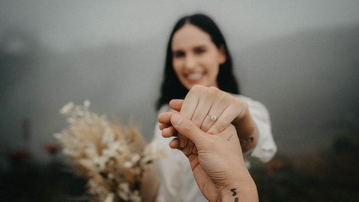 8 Potret Romantis Rafael Tan Lamar Sang Kekasih