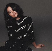 Serba Balenciaga! Segini Harga Busana dan Aksesori yang Dipakai Agnez Mo, Total Bisa Sampai Rp90 Jutaan!