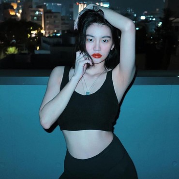 Penyanyi Anda Putuskan Hengkang dari YG Entertainment