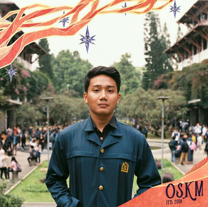 <p>Emmeril Kahn Mumtadz merupakan anak pertama Gubernur Jawa Barat, Ridwan Kamil. Pria yang akrab disapa Eril ini sedang menempuh pendidikan di ITB, Bunda. (Foto: Instagram @emmerilkahn)</p>