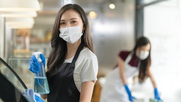 GAJI CLEANING SERVICE DI LUAR NEGERI