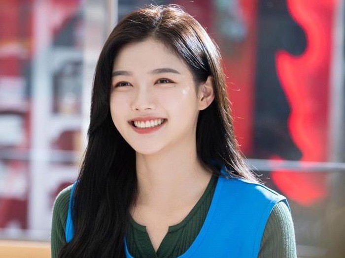 Kim Yoo Jung, mantan aktris cilik yang kini kian terkenal