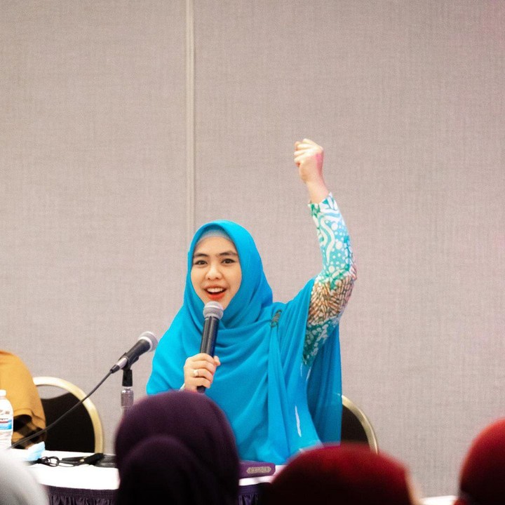 <p>Keluarga Oki Setiana Dewi diketahui mengunjungi Amerika Serikat (AS), Bunda. (Foto: Instagram @okisetianadewi)</p>