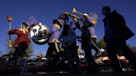 FOTO: Parade Bunga Kembali 'Mekar' di Pasadena