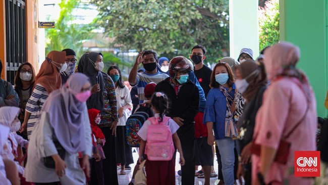 Wakil Wali Kota Bogor, Dedie Abdul Rachim mengatakan kondisi Kota Bogor saat ini belum memungkinkan untuk PTM meski ada diskresi kapasitas 50 persen.