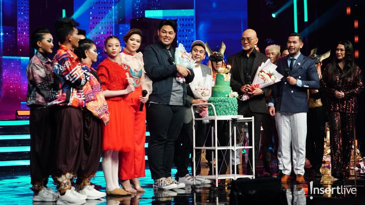 Para peserta IMB 2021 memiliki hubungan yang cukup dekat dengan para juri&comma; yuk intip potret mereka beri kejutan kepada juri&excl;