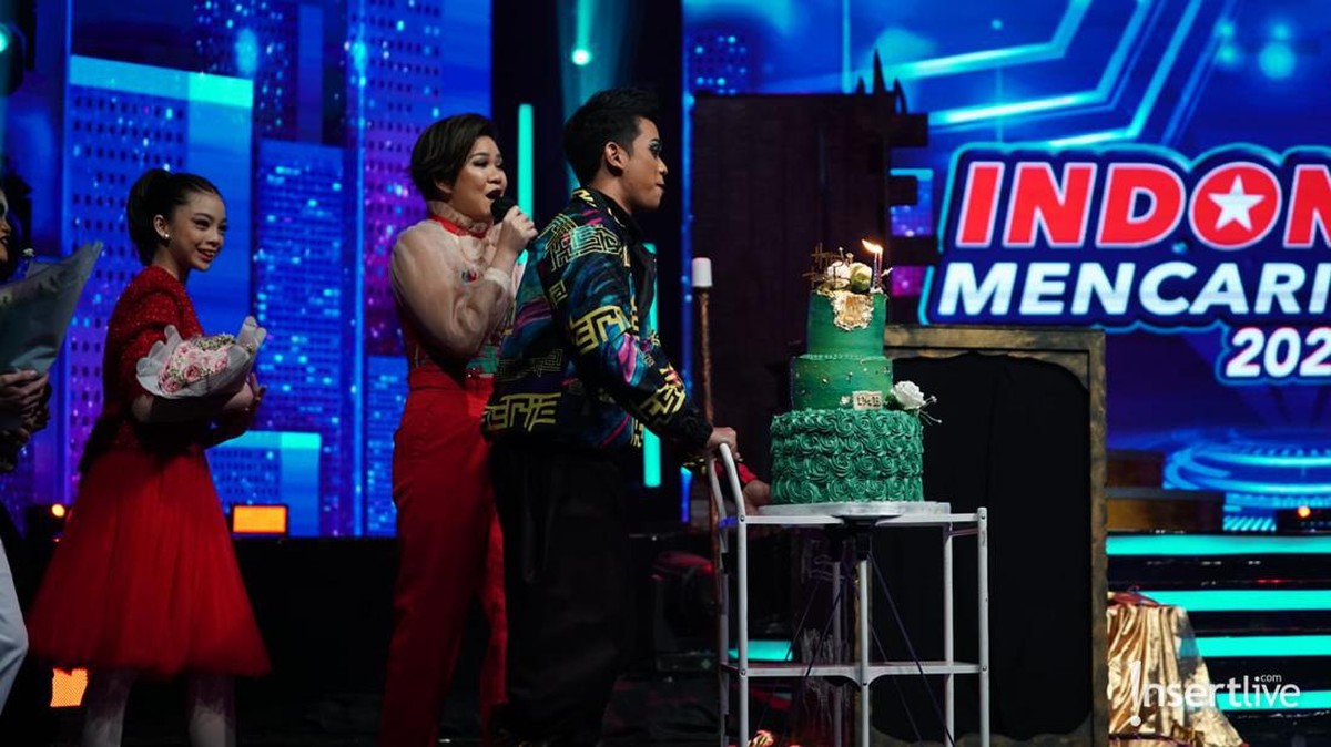 Para peserta IMB 2021 memiliki hubungan yang cukup dekat dengan para juri&comma; yuk intip potret mereka beri kejutan kepada juri&excl;