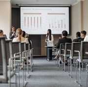 Takut Presentasi di Depan Kelas? Yuk, Ikutin 3 Tips Ini Biar Lebih Percaya Diri