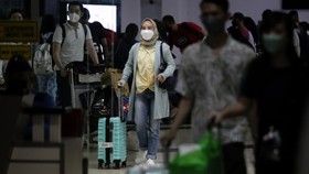 Kemenkes Rilis Surat Vaksin Standar WHO Untuk Perjalanan Internasional