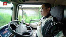VIDEO: Jajal Mercedes-Benz Axor 2528 Euro 4 'Segede Gaban'