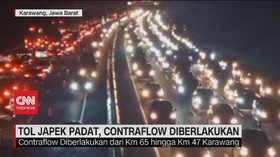 VIDEO: Tol Japek Padat, Contraflow Diberlakukan