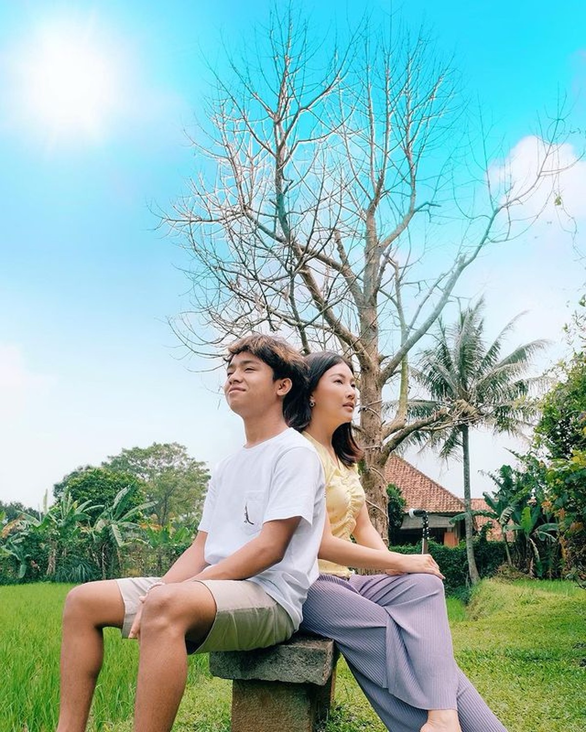 7 Potret Keluarga Ruben Onsu Liburan di Pedesaan