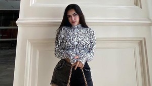 Terjerat Prostitusi, 8 OOTD Cassandra Angelie Pakai Barang Mewah ...