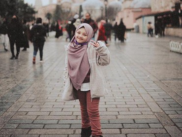 img-title 7 Potret Penampilan Arsy Hermansyah Pakai Hijab Saat Liburan di Turki