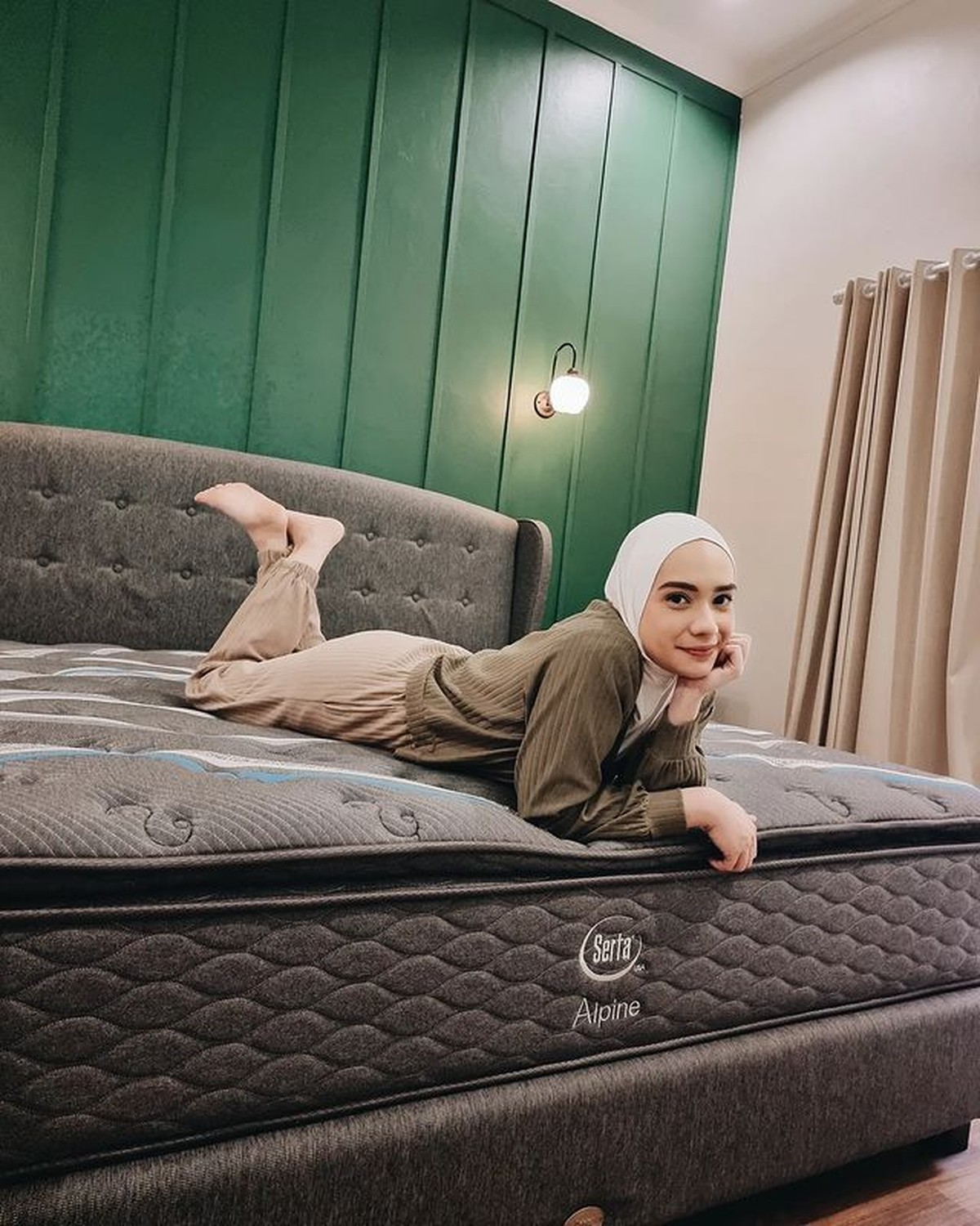 9 Potret Sudut Rumah Mewah Baru Arya Saloka