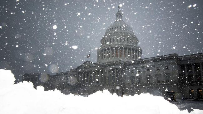 FOTO: Badai Salju di Washington, Musim Dingin Belum Usai