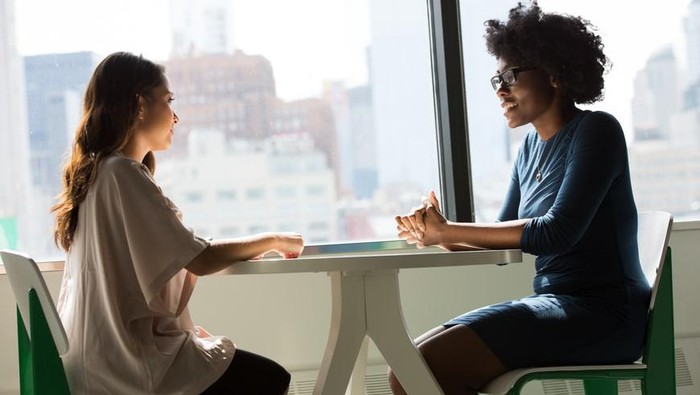 5 Kesalahan Fatal yang Kerap Dilakukan Kebanyakan Fresh Graduate Saat Interview Kerja, Kamu Pernah Melakukannya Juga?