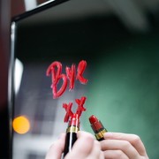 Usir Energi Negatif di Rumah, 3 Benda Ini yang Harus Kamu Buang Sekarang Juga