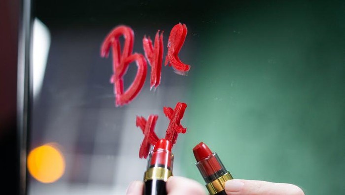 Usir Energi Negatif di Rumah, 3 Benda Ini yang Harus Kamu Buang Sekarang Juga