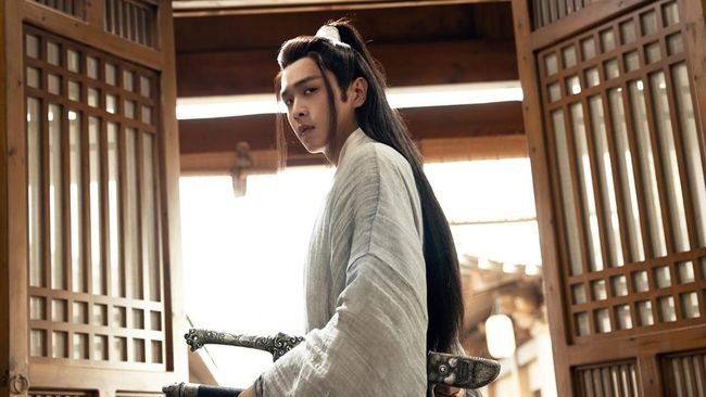 Sinopsis Sword Snow Stride mengisahkan Xu Fengnian (Zhang Ruoyun) yang diharapkan jadi penerus takhta Beiliang.
