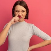 7 Cara Mudah Mengatasi Blackhead di Area Hidung dengan Optimal