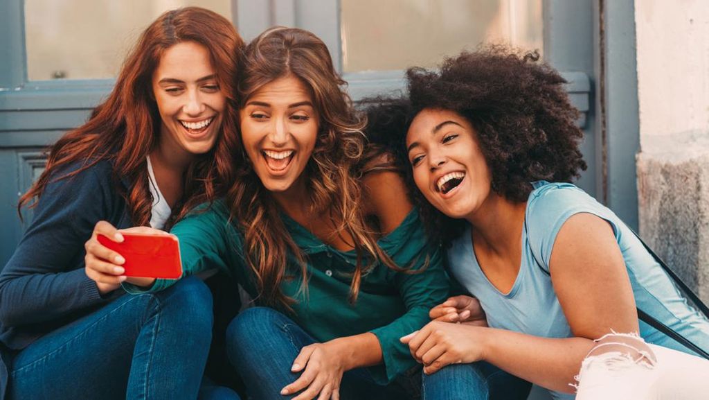 8 Ciri Kepribadian Orang yang Punya Sedikit Teman, Kamu Termasuk?