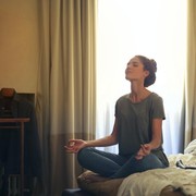 Atasi Kecemasan dan Hidup Lebih Tenang dengan Teknik Mindfulness, Selamat Mencoba!