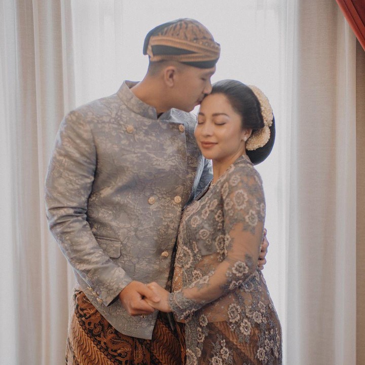 <p>Nikita Willy dan Indra Priawan tengah menantikan kelahiran anak pertama usai menikah pada 16 Oktober 2020. (Foto: Instagram @nikitawillyofficial94)</p>