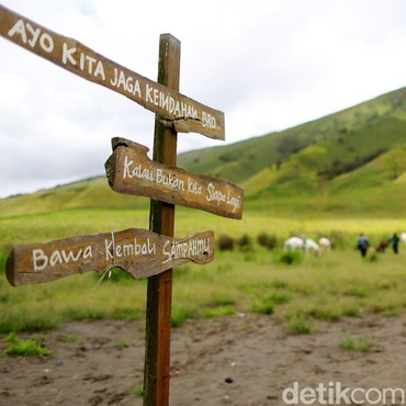 Penampakan Bromo Sebelum dan Sesudah Terjadi Kebakaran karena Flare