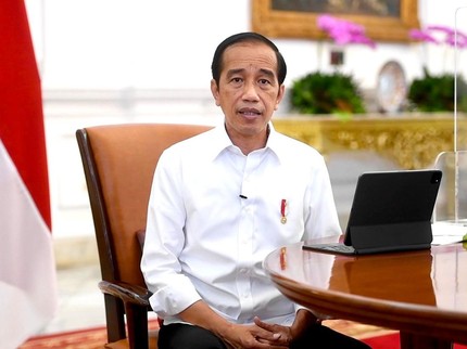 Jokowi Resmi Larang Sekolah Minta Ortu Teken Surat Tanggung Vaksin Anak