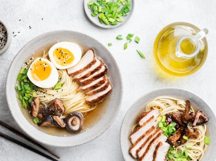 3 Resep Ramen Kuah dengan Kaldu Super Gurih yang Bikin Ketagihan Bun