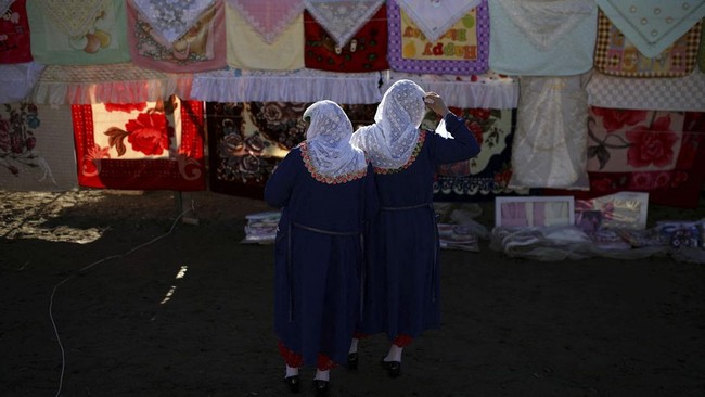 FOTO: Semarak Prosesi Pernikahan Muslim di Bulgaria