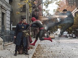 Benedict Cumberbatch Ragukan Prediksi Bos Marvel soal Spider-Man: No Way Home