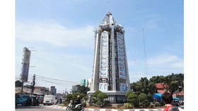 Sempat Viral Diejek Mirip Toren, Tugu Pamulang Diresmikan Pekan Depan