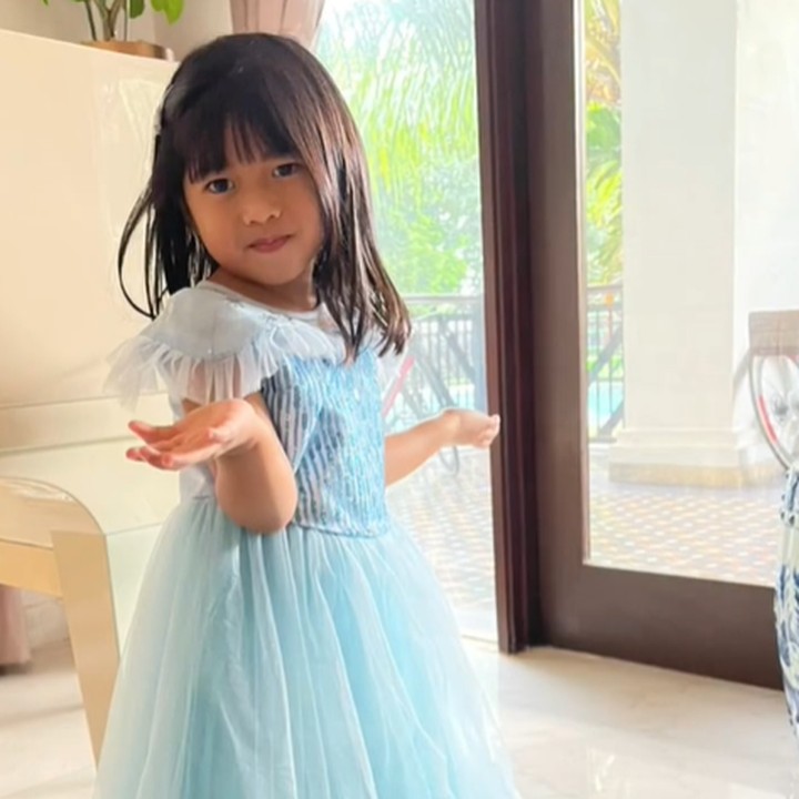 <p>Putri pasangan Aliya Rajasa dan Edhie Baskoro itu lahir tepat pada momen tahun baru 1 Januari 2018. Ia menjadi cucu ke-4 sekaligus yang paling kecil untuk SBY dan mendiang Ani Yudhoyono. (Foto: Instagram @ruby_26)</p>