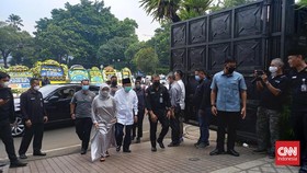Sejumlah Pejabat Negara Melayat ke Rumah Duka Ibunda Chairul Tanjung