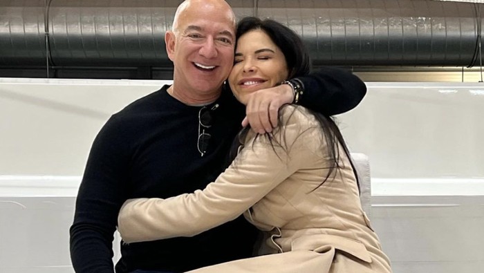 Potret Bucinnya Orang Terkaya Kedua di Dunia, Jeff Bezos Bawa Pacar Liburan sampai Bertemu Tokoh Penting!