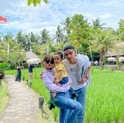 Mengenal Sosok Fuji, Adik Mendiang Bibi Andriansyah Lewat Zodiaknya