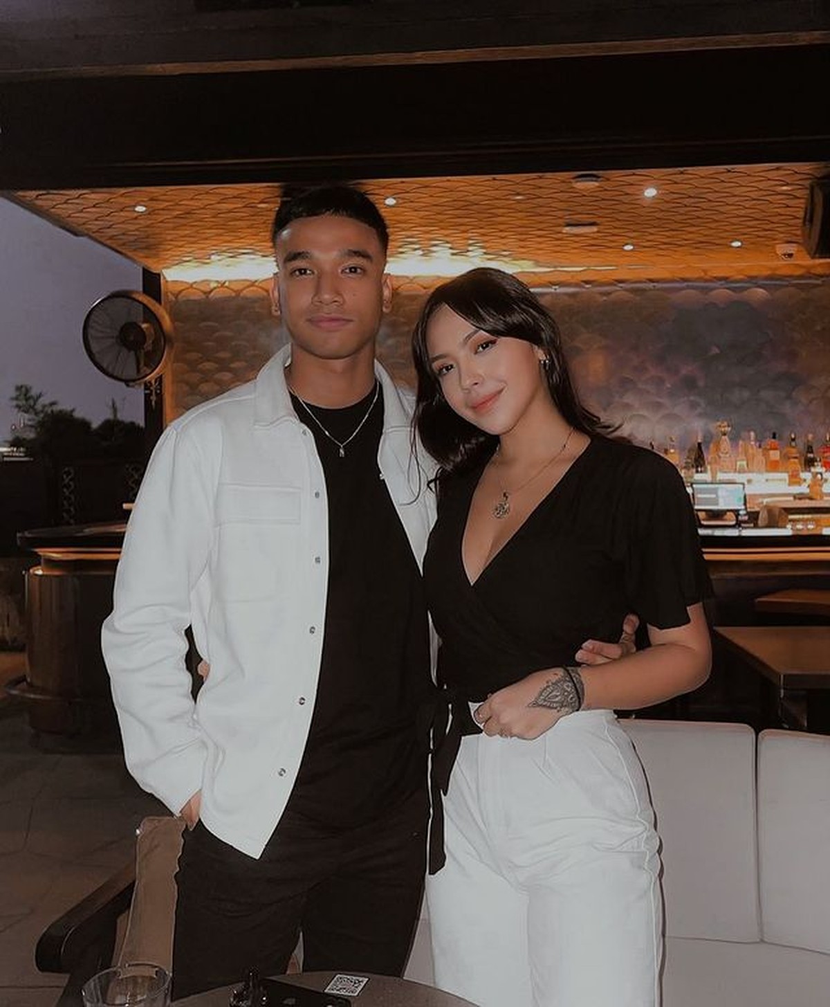 7 Potret Fadly Faisal dan Kekasih