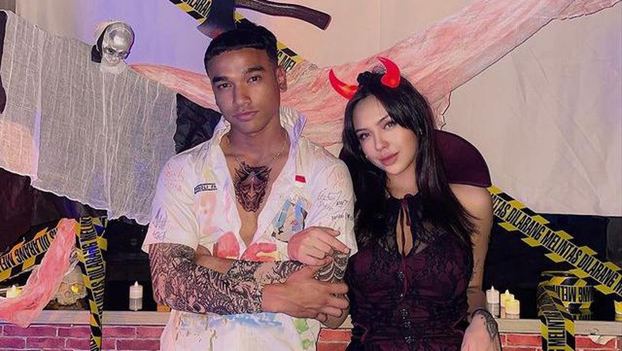 7 Potret Fadly Faisal dan Kekasih 7 Potret Fadly Faisal dan Kekasih
